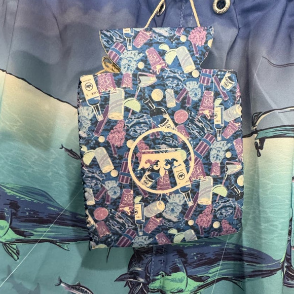 80. PETER MILLAR NWT $98 Men's Swim Trunks in Island color FREE KOOZE - Picture 6 of 8